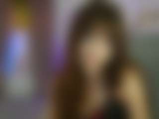 EllaYoung18's Live Sex Cam Show