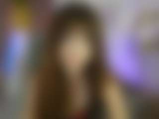 EllaYoung18's Live Sex Cam Show