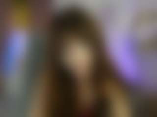 EllaYoung18's Live Sex Cam Show