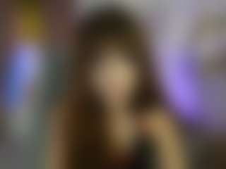 EllaYoung18's Live Sex Cam Show