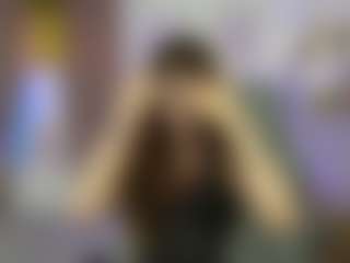 EllaYoung18's Live Sex Cam Show