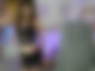 EllaYoung18's Live Sex Cam Show