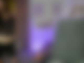 EllaYoung18's Live Sex Cam Show