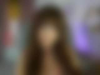 EllaYoung18's Live Sex Cam Show