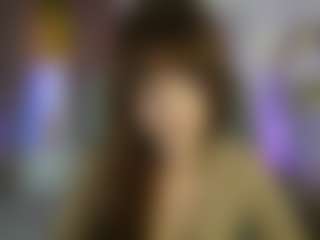 EllaYoung18's Live Sex Cam Show