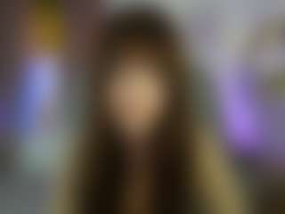 EllaYoung18's Live Sex Cam Show