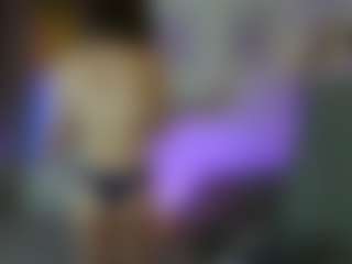 EllaYoung18's Live Sex Cam Show