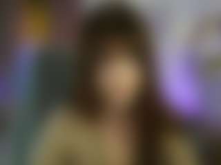 EllaYoung18's Live Sex Cam Show