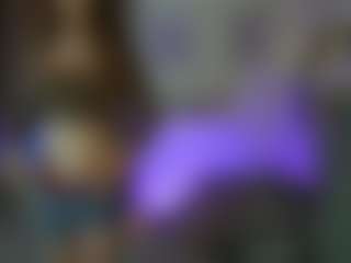 EllaYoung18's Live Sex Cam Show