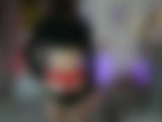 EllaYoung18's Live Sex Cam Show
