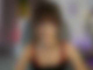 EllaYoung18's Live Sex Cam Show