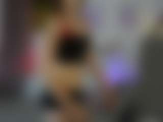 EllaYoung18's Live Sex Cam Show