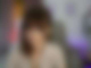 EllaYoung18's Live Sex Cam Show