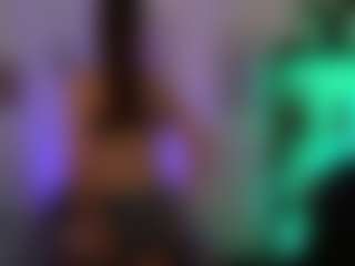 Live cam show with EllaYoung18 - Girlnextdoor on TeamSkeetLive