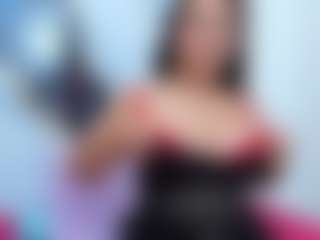 Leslyy19's Live Sex Cam Show
