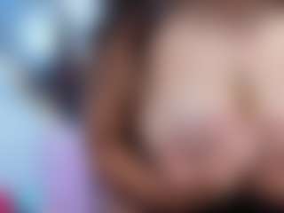 Leslyy19's Live Sex Cam Show