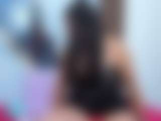 Leslyy19's Live Sex Cam Show