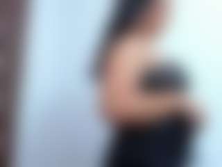 Leslyy19's Live Sex Cam Show