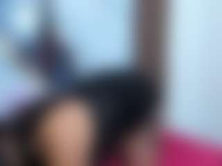 Leslyy19's Live Sex Cam Show