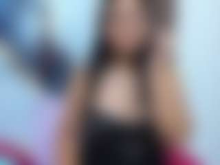 Leslyy19's Live Sex Cam Show