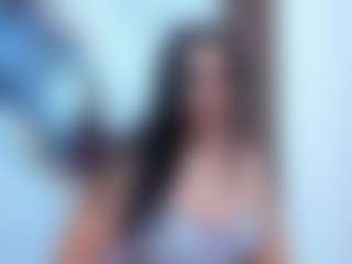 Leslyy19's Live Sex Cam Show
