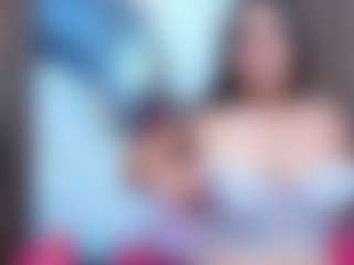 Leslyy19's Live Sex Cam Show