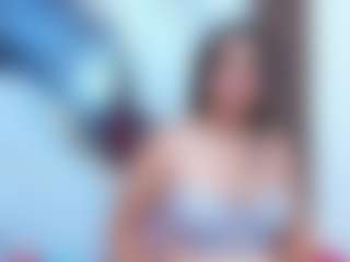 Leslyy19's Live Sex Cam Show