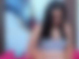 Leslyy19's Live Sex Cam Show