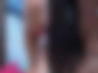 Leslyy19's Live Sex Cam Show