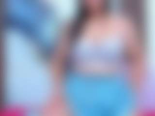Leslyy19's Live Sex Cam Show