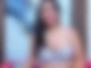 Leslyy19's Live Sex Cam Show