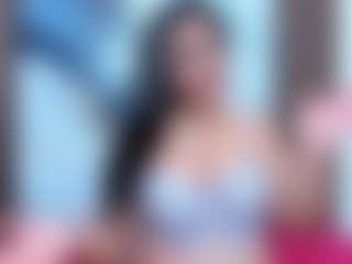 Leslyy19's Live Sex Cam Show