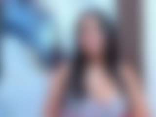Leslyy19's Live Sex Cam Show