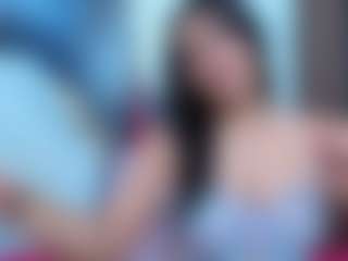 Leslyy19's Live Sex Cam Show