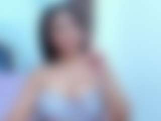 Leslyy19's Live Sex Cam Show