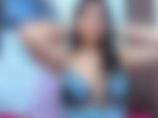 Leslyy19's Live Sex Cam Show