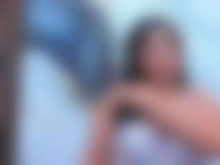 Leslyy19's Live Sex Cam Show