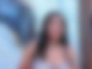 Leslyy19's Live Sex Cam Show