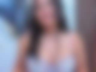 Leslyy19's Live Sex Cam Show