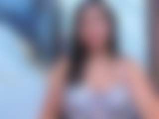 Leslyy19's Live Sex Cam Show