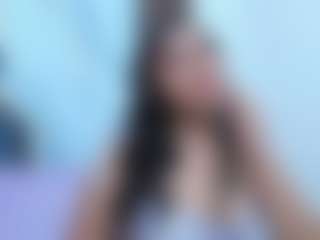 Leslyy19's Live Sex Cam Show