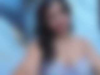 Leslyy19's Live Sex Cam Show
