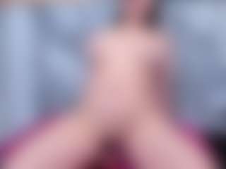 Leslyy19's Live Sex Cam Show