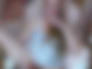 Live cam show with MistyMystic - Average on Mixed Magazine Live