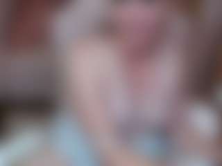 Live cam show with MistyMystic - Small Tits on CamClone