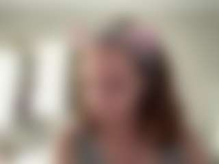 Live cam show with SherronNienow - Ass Clapping on Camming Site