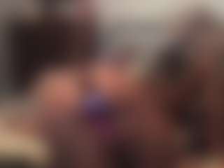 Traphouseluv2.0's Live Sex Cam Show
