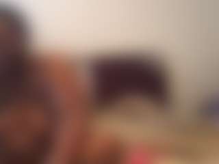 Traphouseluv2.0's Live Sex Cam Show