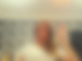WinifredAiliff's Live Sex Cam Show
