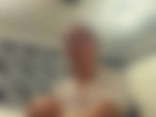 WinifredAiliff's Live Sex Cam Show